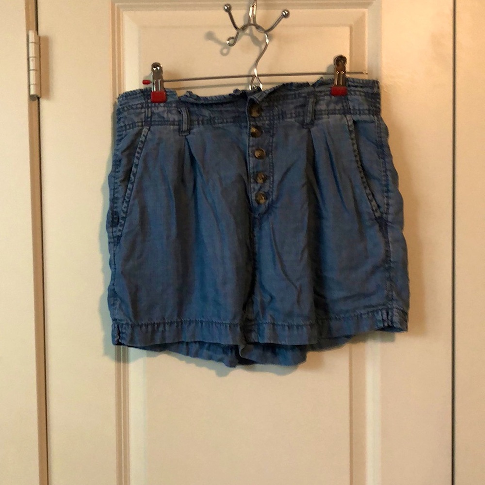 American Eagle High Waisted Shorts